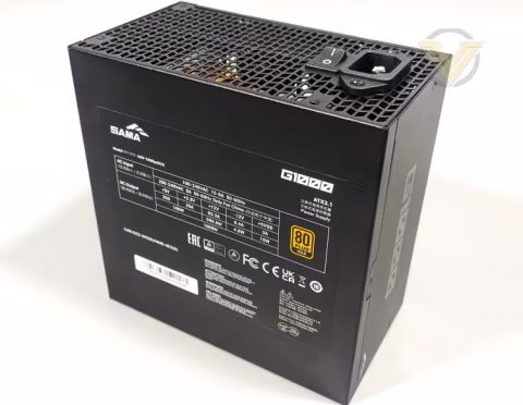 Black power supply unit with visible branding and ports, showing 'SAMA' and 'G1000'.