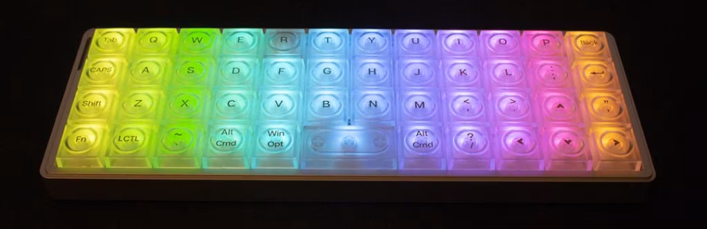 Epomaker Luma40 Review: Mastering the 40% Mechanical Keyboard