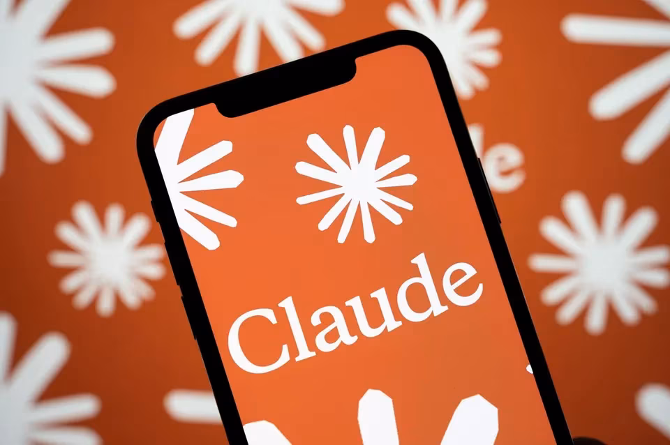 Anthropic Accidentally Leaks Claude Code Source, Reveals New Features