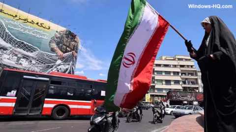 Trump Threatens Naval Blockade of Iran, Raising Regional Risks