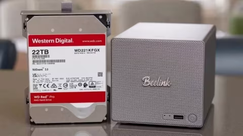 Beelink Me Pro Review: A Compact Windows-Powered NAS for Data Hoarders