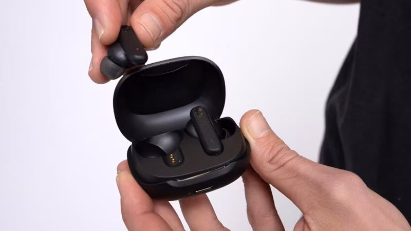 Budget Audio Breakthrough: Review of Skullcandy Smokin’ Buds Earbuds