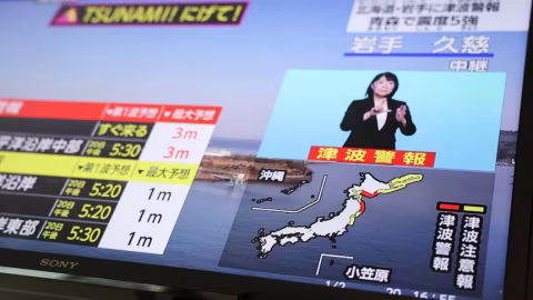 Magnitude-7.5 Earthquake Hits Japan, Coastal Areas Warned of Severe Tsunamis