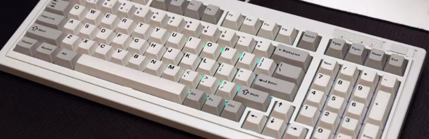 Retro Meets Modern: Reviewing the Keychron R5 Mechanical Keyboard