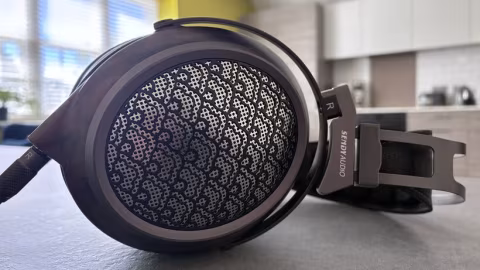 Sendy Audio Egret: A Detailed Look at a Flagship Planar Magnetic Headphone