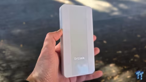 D-Link F518 Mobile Hotspot Review: All-Day Power Meets Practical Limitations
