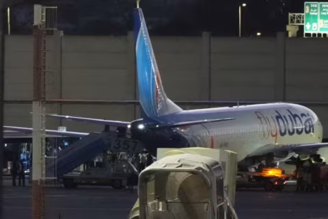 Omani co-pilot attacks Israeli-bound flight; crew lands plane safely in Saudi Arabia